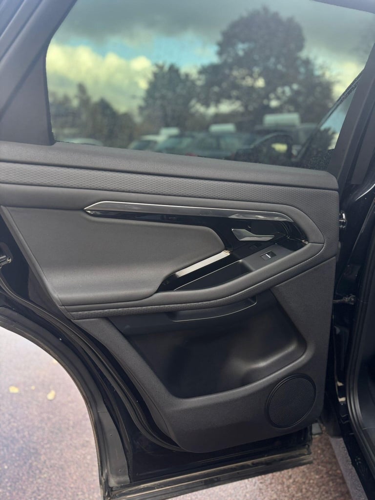 2020 Land Rover Range Rover Evoque 2.0 D150 MHEV R-Dynamic Auto 4WD Euro 6 (s/s) 5dr ESTATE Diese...