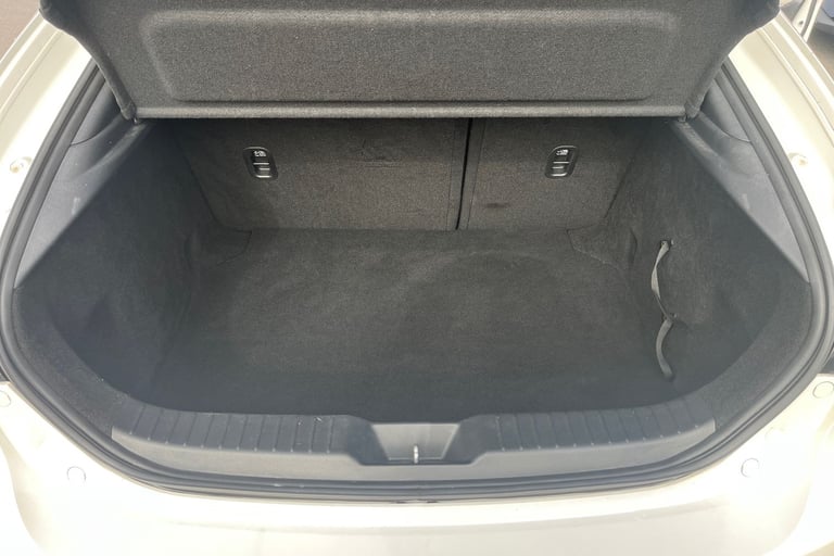 2020 Mazda Mazda3 94063 Hatchback Petrol Manual