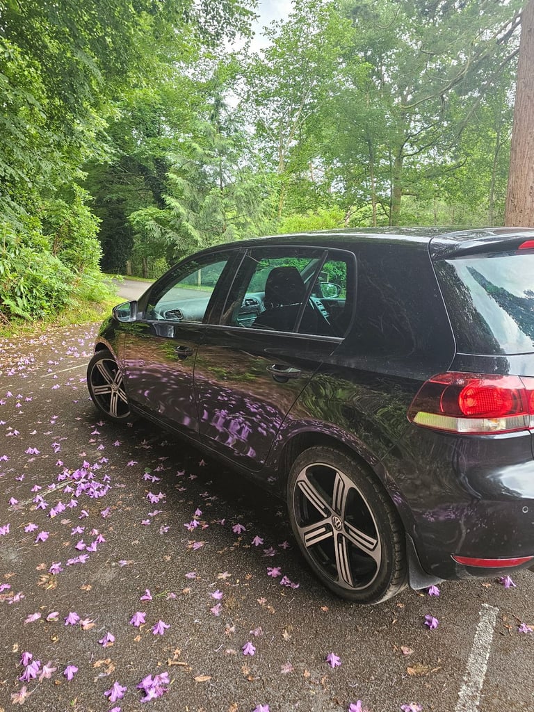 Volkswagen, GOLF, Hatchback, 2011, Manual, 1968 (cc), 5 doors