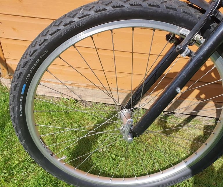MOUNTAIN BIKE