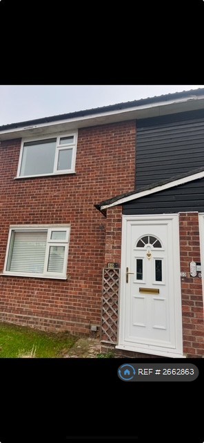 1 bedroom flat in Suffolk Square, Sudbury, CO10 (1 bed) (#2662863)