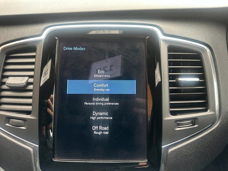 2020 Volvo XC90 2.0 B5 MHEV Momentum SUV 5dr Petrol Hybrid Auto 4WD Euro 6 (s/s) (250 ps) Automatic