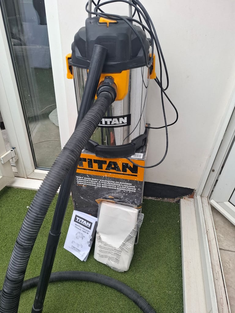 Wet and Dry vacuum cleaner and blower