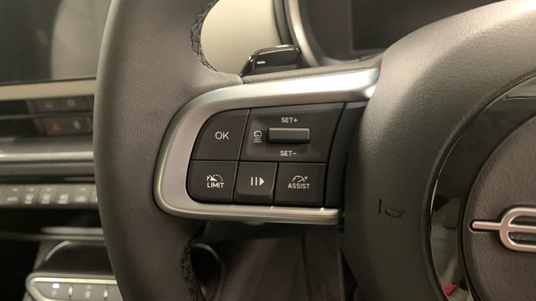 2025 Fiat 600 1.2 MHEV La Prima SUV 5dr Petrol Hybrid e-DCT Euro 6 (s/s) (100 ps) SUV Hybrid Auto...