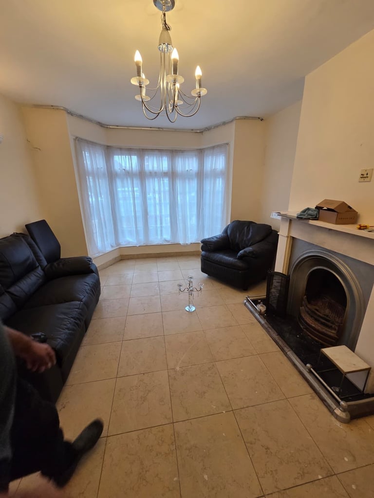 3 bed house Clifford rd Ruislip ha4 6pr