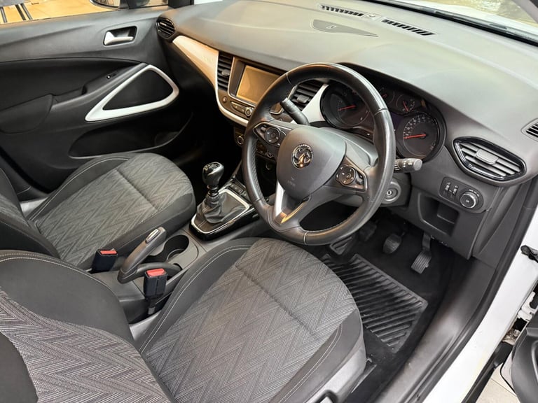 2020 Vauxhall Crossland X 1.5 Turbo D Griffin Euro 6 (s/s) 5dr HATCHBACK Diesel Manual