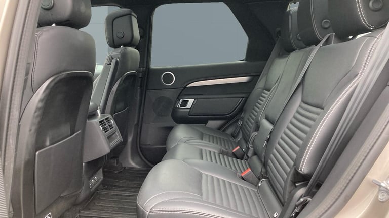 2022 Land Rover Discovery 3.0 D300 R-Dynamic SE 5dr Auto Diesel Station Wagon Station Wagon Diese...