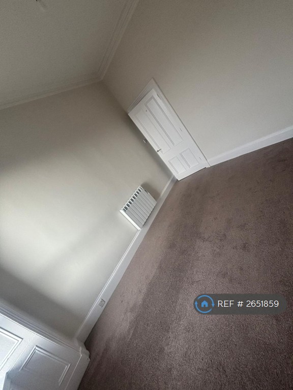 2 bedroom flat in High Street, Fraserburgh, AB43 (2 bed) (#2651859)