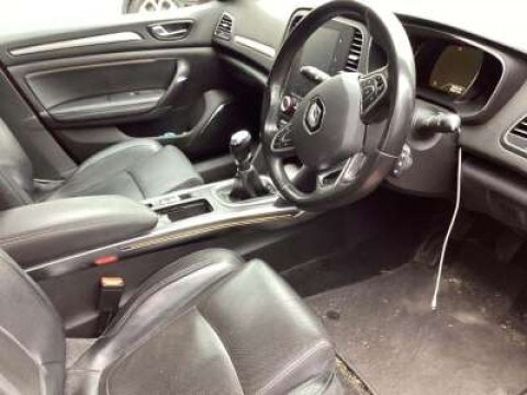 RENAULT MEGANE 1.5 Signature Nav dCi 110 Red Manual Diesel 2016