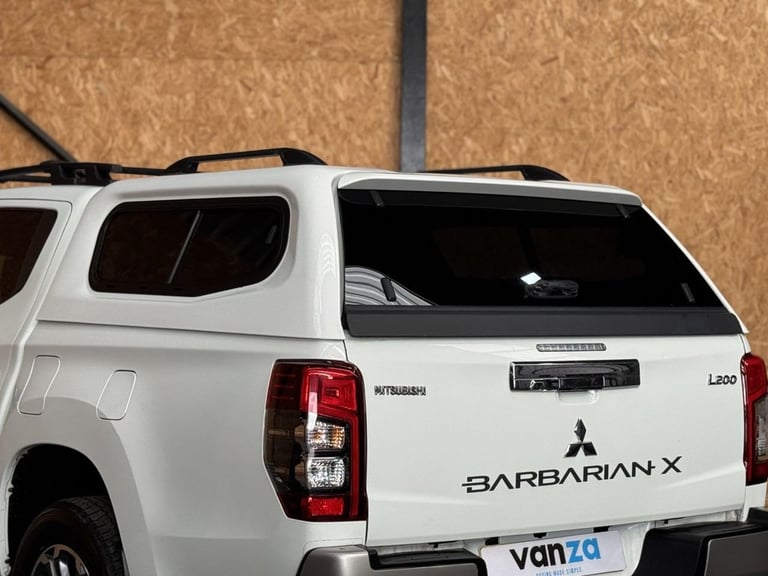 2020 Mitsubishi L200 2.2 DI-D DC Barbarian X Pickup Double Cab 4dr Diesel Auto 4WD Euro 6 (s/s)  ...