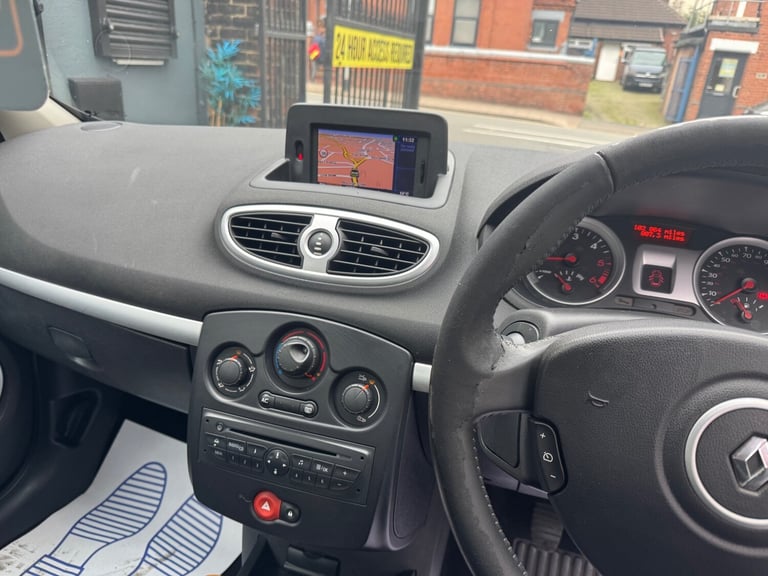 2010 Renault Clio 1.5 dCi 86 Dynamique TomTom 5dr ESTATE Diesel Manual