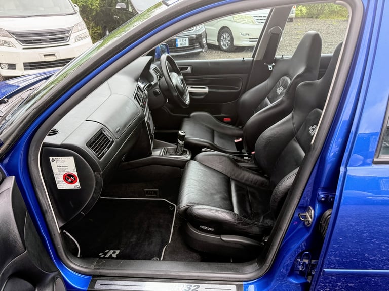 FRESH IMPORT 2004 VW GOLF R32 MK4 BLUE 3.2 V6 PETROL 5 DOOR 6 SPEED MANUAL