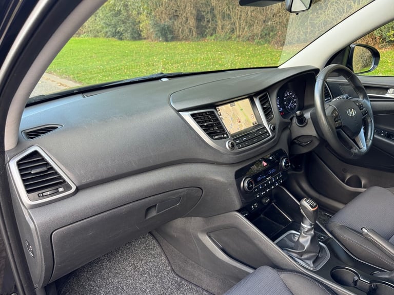 2015 Hyundai Tuscon 1.7 CRDi SE Nav Bluedrive 6 Speed Manual 5 Door Diesel Hatch