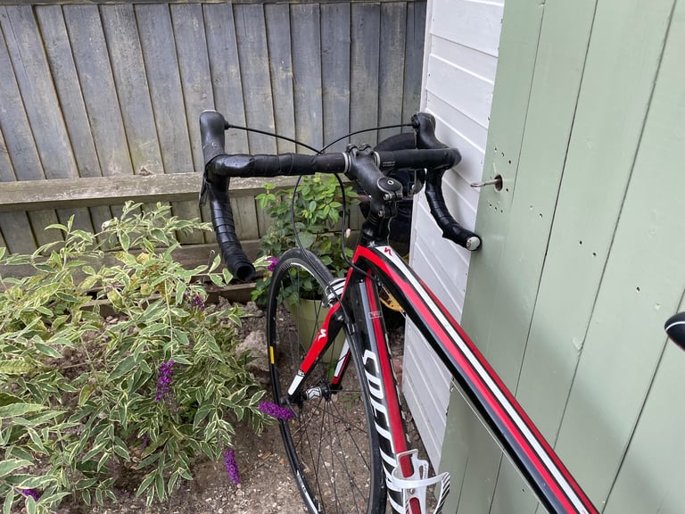 Specialized Allez Road Bike – Lightweight Aluminium/Carbon – Great Condition