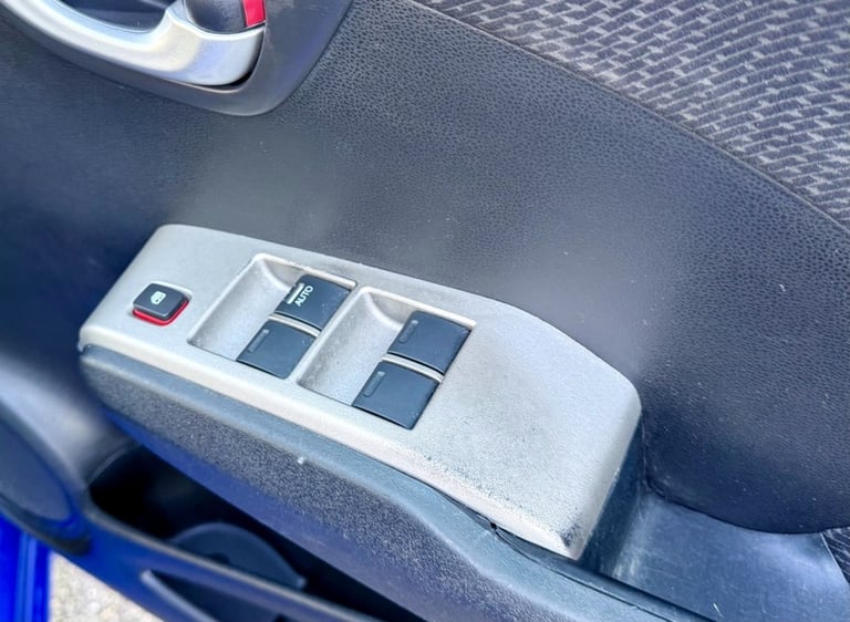2011 Honda Fit Honda Fit Hybrid Hybrid Automatic