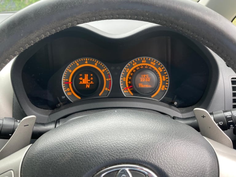 2009 Toyota Auris 1.6 V-Matic TR 5dr MM [6] AUTOMATIC FSH HATCHBACK Petrol Automatic