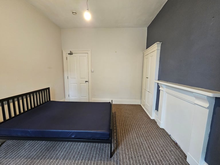 Room in Shared House in Torquay