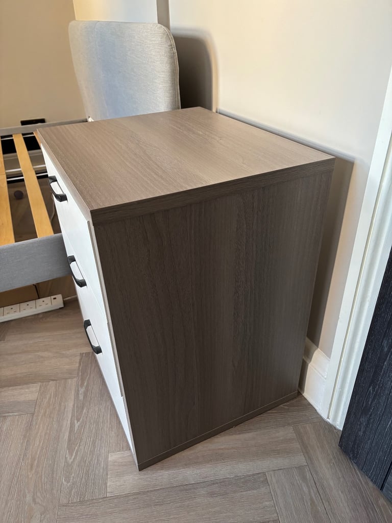 2 really nice Bedside tables larger than average in excellent condition. £50 for both.