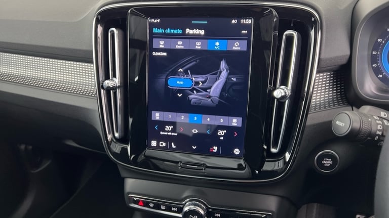 2025 Volvo XC40 Ultra, B4 Mild hybrid, Petrol, Dark Estate Petrol Automatic