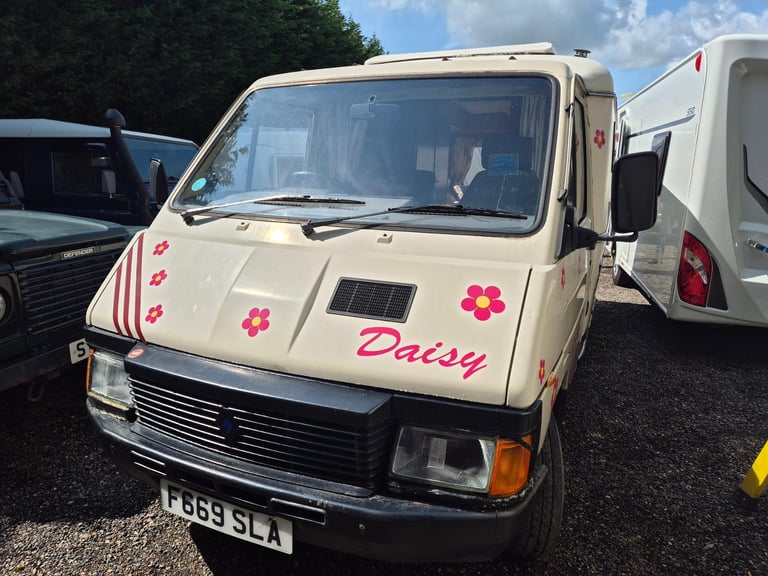 Renault Eriba T1300 Campervan 1989