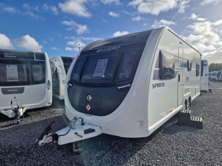 2023 Sprite Quattro FB Used Caravan