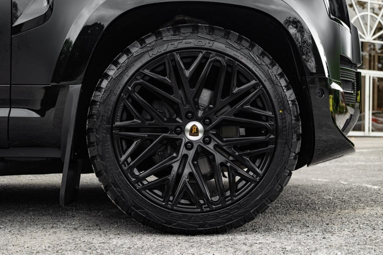 2023 Land Rover Defender 110 3.0 D250 MHEV X-Dynamic SE Auto 4WD Euro 6 (s/s) 5dr ESTATE Diesel A...