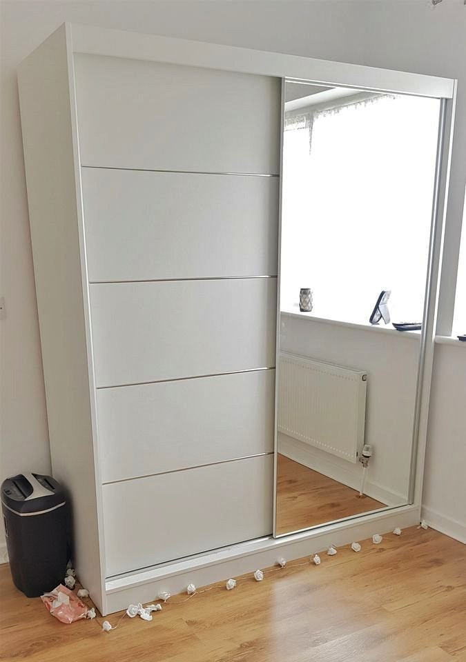 3 door deals wardrobe gumtree