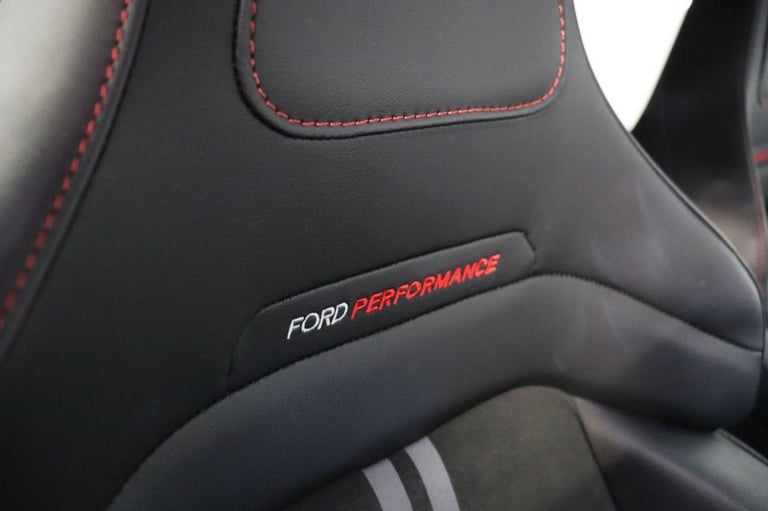 2023 Ford Puma 1.5T EcoBoost ST 5dr (PERFORMANCE PACK, 19 inchALLOYS) HATCHBACK Petrol Manual