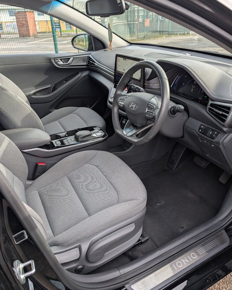 HYUNDAI IONIQ 38.3KWK PREMIUM | WARRANTY | ONLY 6,243 MILES | EXCELLENT CONDITION | NOT PCO