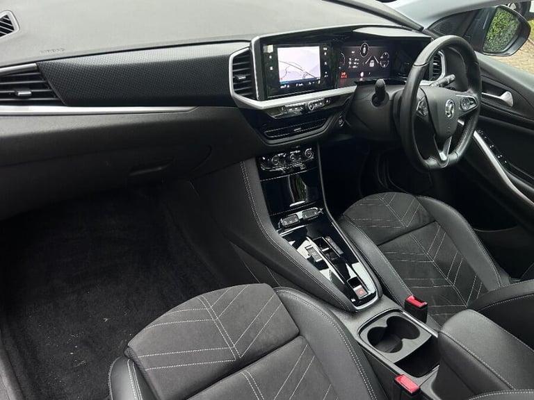2024 Vauxhall Grandland 1.5 Turbo D Ultimate Suv 5dr Diesel Auto Euro 6 (s/s) (130 Ps) HATCHBACK ...