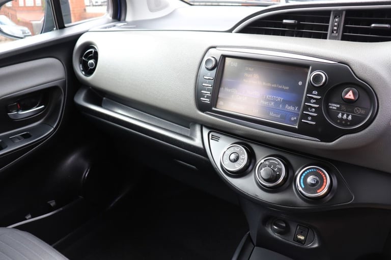 2019 Toyota Yaris 1.5 VVT-i Icon Tech 5dr HATCHBACK PETROL Manual