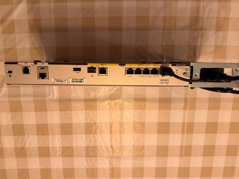 Cisco C1117-4PLTE C1117 Integrated Service Router inc Power Adapter