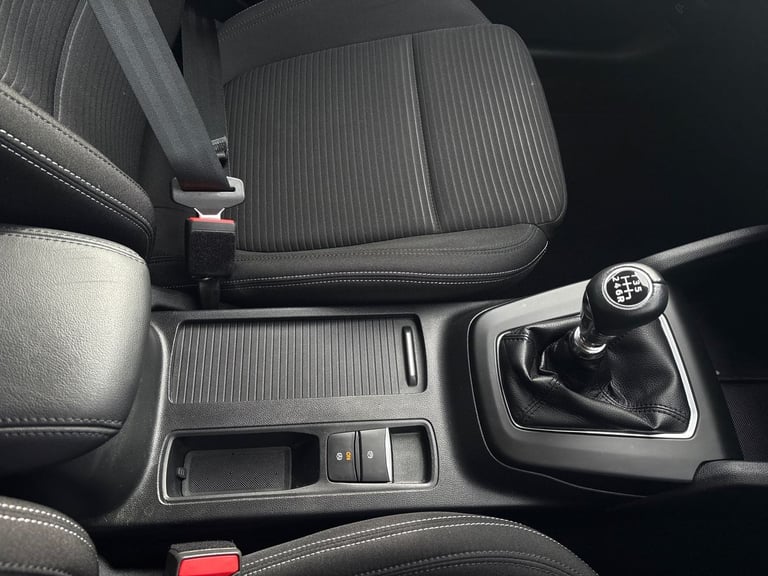 2022 Ford Focus 1.0 EcoBoost Titanium 5dr 5 Door PETROL Manual