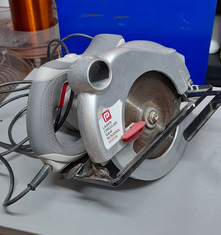CIRCULAR SAW (PERFORMANCE POWER)
