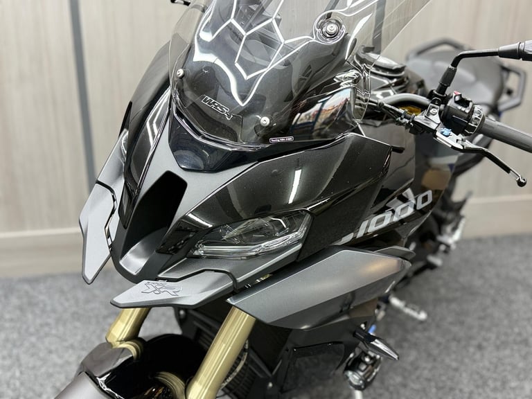 2022 72 BMW S1000XR Triple Black TE Euro 5 - Stunning Bike - FSH - Akrapovic