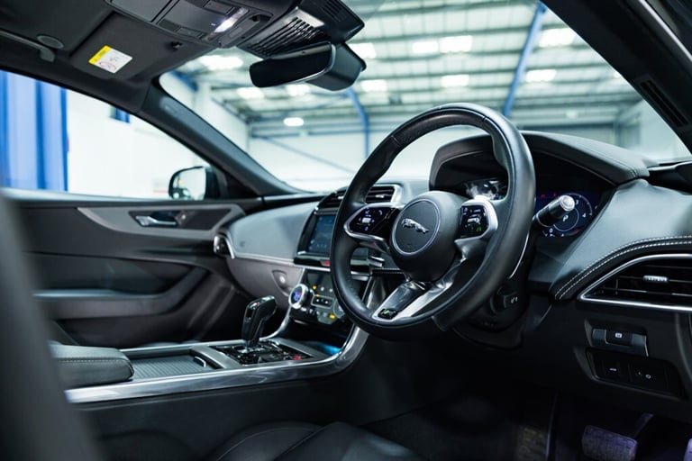 2021 Jaguar XE 2.0 D200 R-Dynamic SE 4dr Auto SALOON DIESEL Automatic