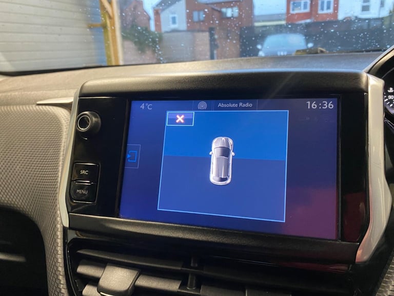 PEUGEOT 208 1.2 PureTech GT Line 2015