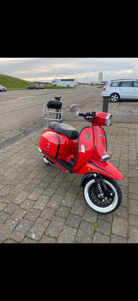 Royal alloy gt125cc