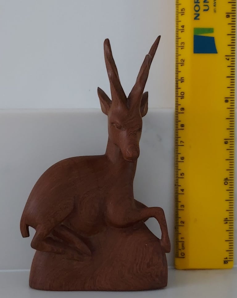 Vintage Carved Wooden Ornamental Sitting Deer 14 cm Tall