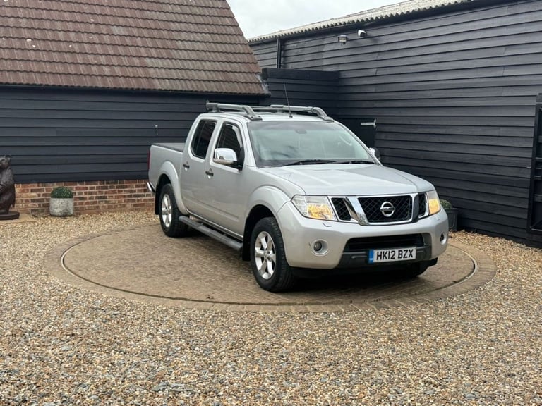 2012 Nissan Navara Double Cab Pick Up Tekna 2.5dCi 190 4WD PICK UP DIESEL Manual