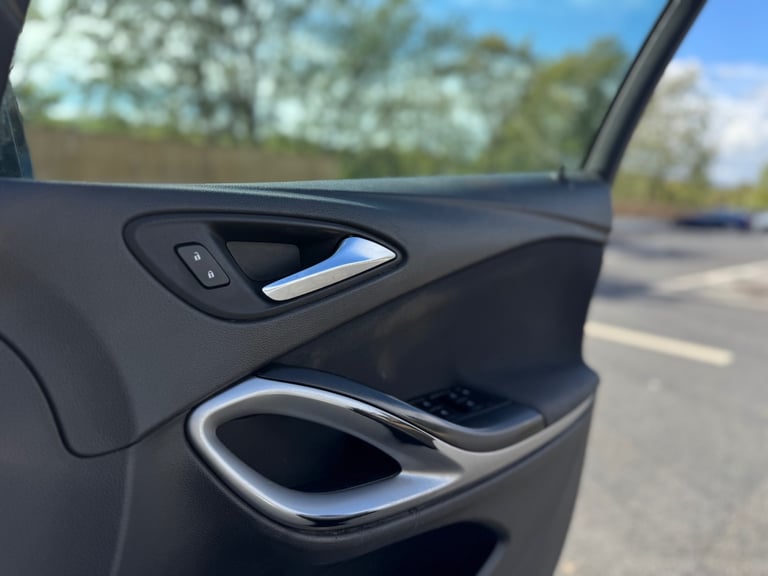 2017 Vauxhall Astra 1.6 CDTi 16V 136 Design 5dr ESTATE Diesel Manual