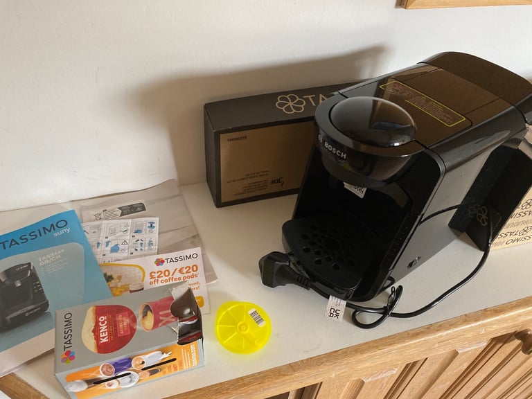 image for Bosch TASSIMO Suny coffee machine and coffee pads 