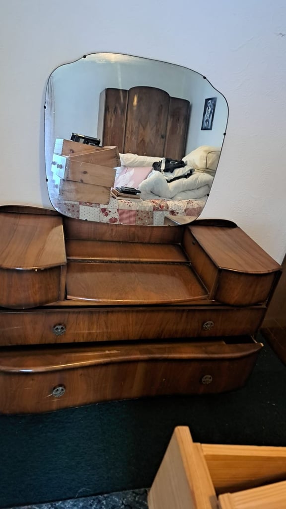 Antique bedroom furniture 