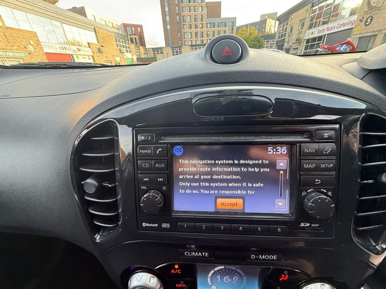2012 Nissan Juke 1.6 Acenta 5dr [Premium Pack] HATCHBACK PETROL Manual