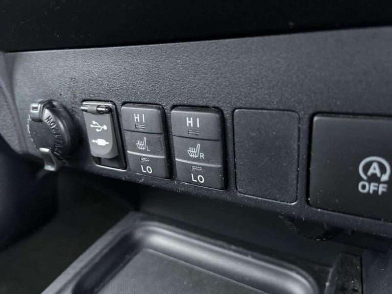 2016 Toyota RAV4 2.0 D-4D Excel SUV 5dr Diesel Manual Euro 6 (s/s) (143 ps) PARK SENSORS+CRU SUV ...