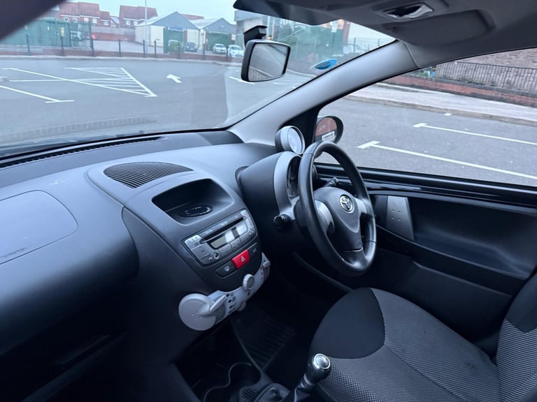 2013 Toyota AYGO 1.0 VVT-i Fire 5dr [AC] HATCHBACK PETROL Manual