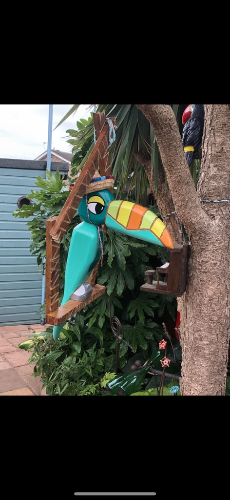 Tropical/ Tiki Bird  (can post for extra)
