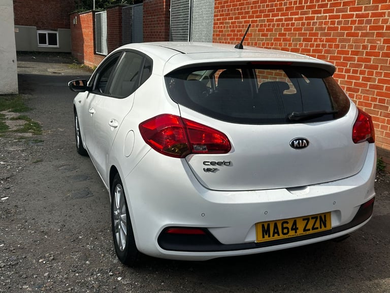 Kia, CEED, Hatchback, 2014, Manual, 1396 (cc), 5 doors