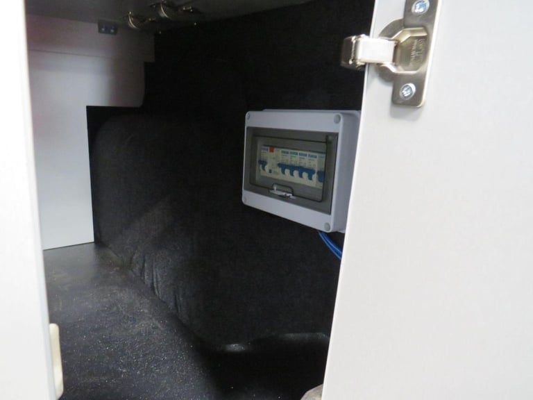 FORD TRANSIT CUSTOM 300 Limited Camper Van - Day Van - Motohome Black Manual Die