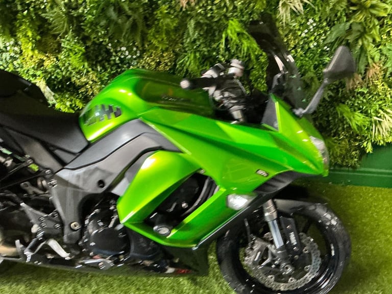 Kawasaki ZX1000sx free delivery 